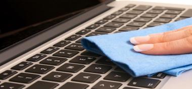 Mumpung Sedang di Rumah, Yuk Bersihkan Laptop Mu